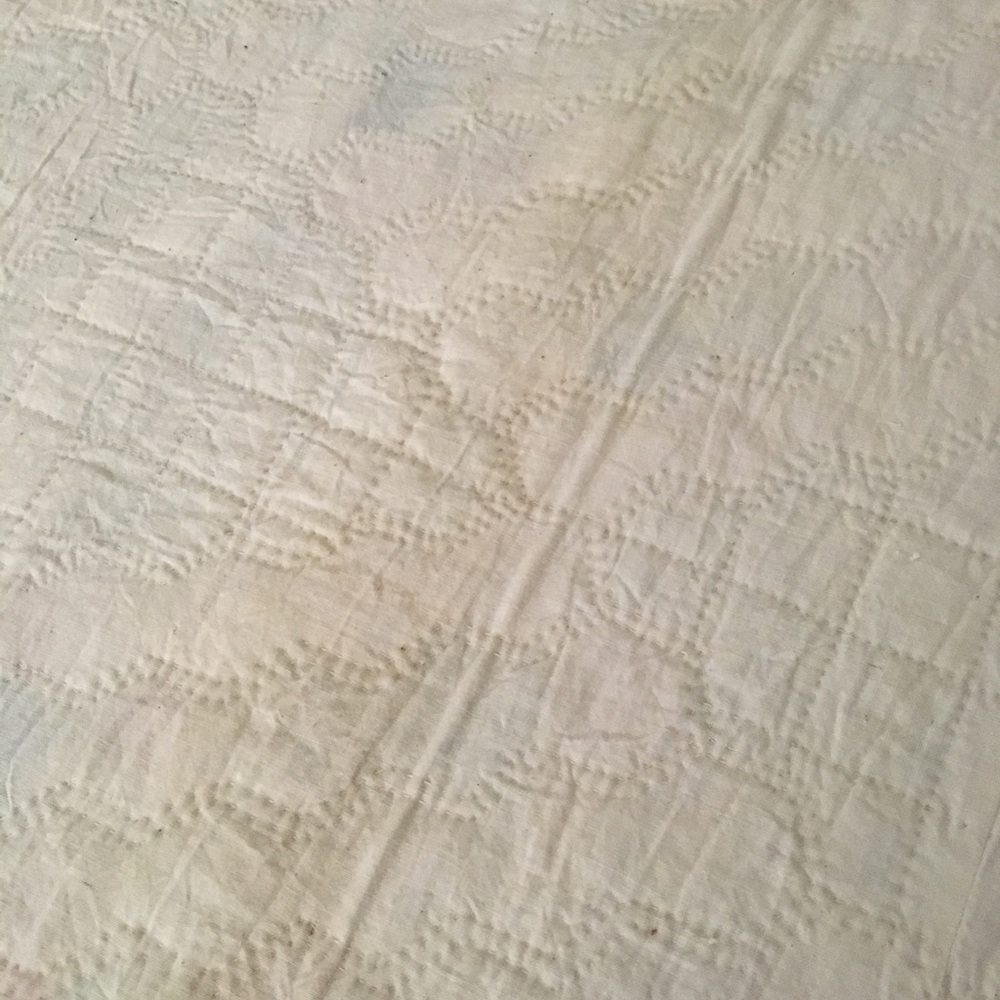 Antique Hand Quilted Flower Garden Quilt - Picture 7 of 8